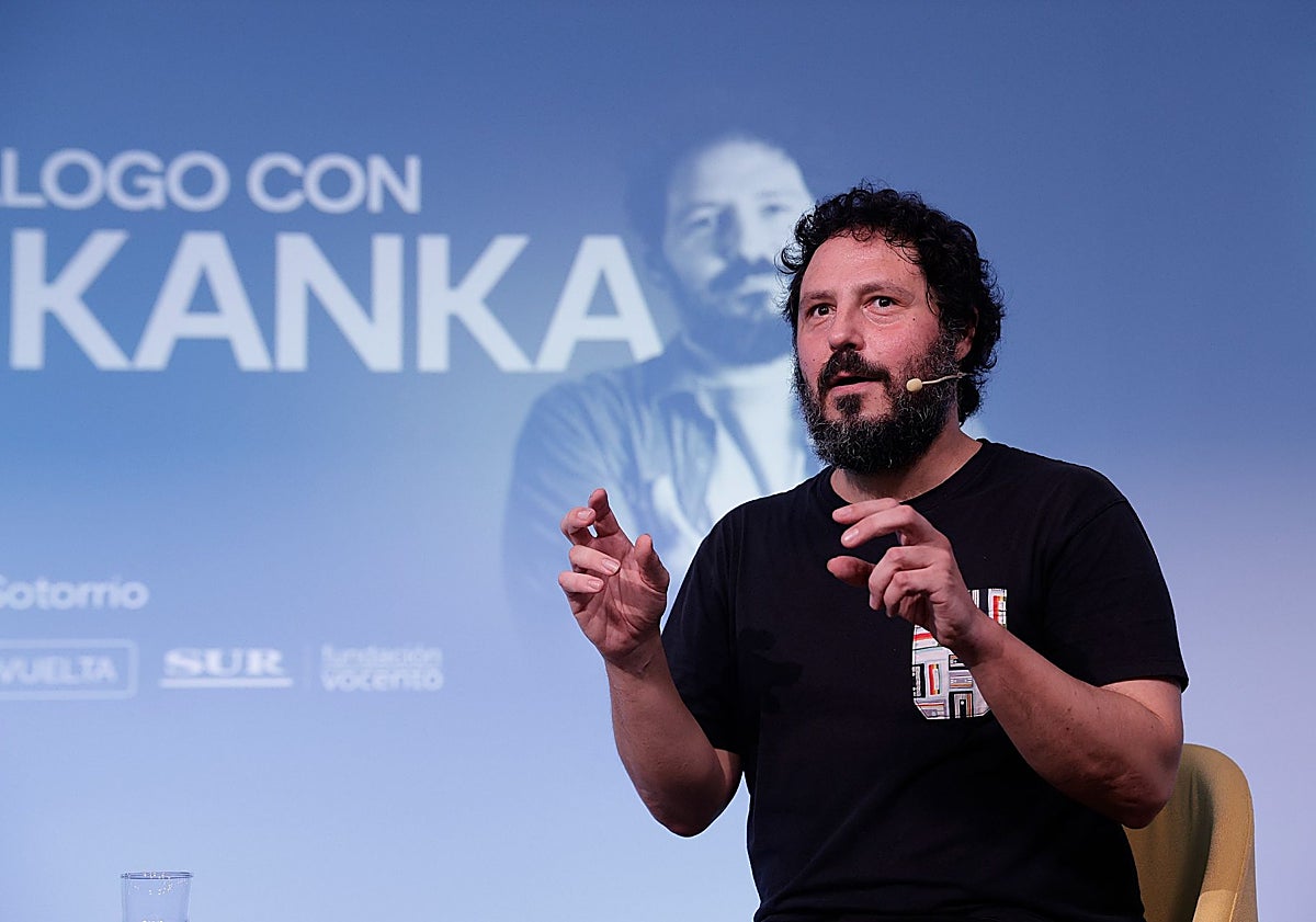 Imagen principal - Algunos momentos de El Kanka en el ciclo 'Málaga, ida y vuelta'.