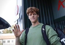 Jannik Sinner, a su llegada al Aeropuerto este mediodía.