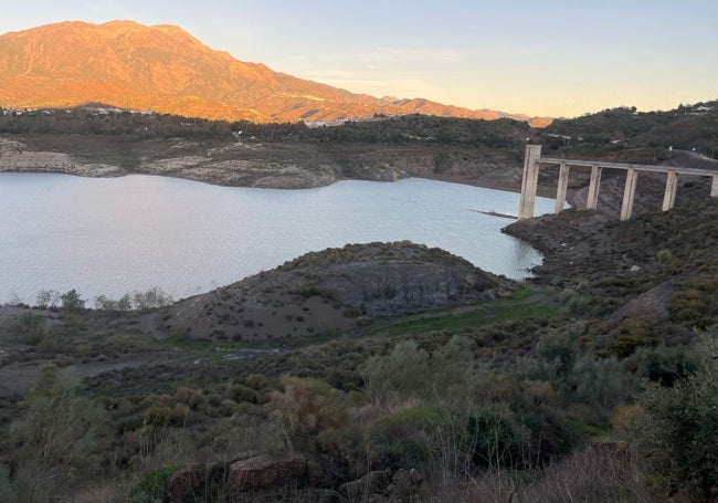 Otra vista del pantano este miércoles.