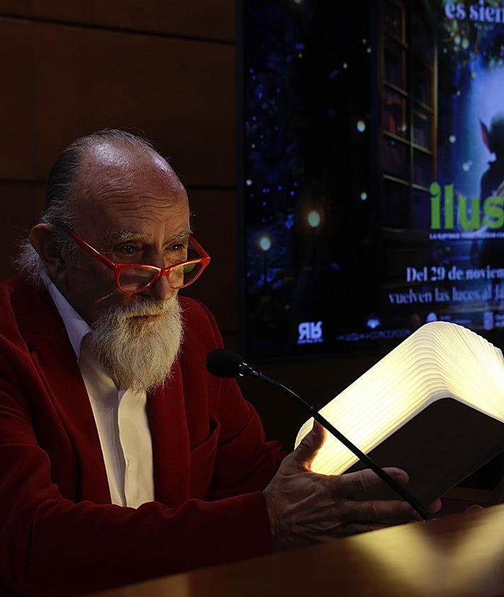 Imagen secundaria 2 - Algunos momentos de la presentación del evento.