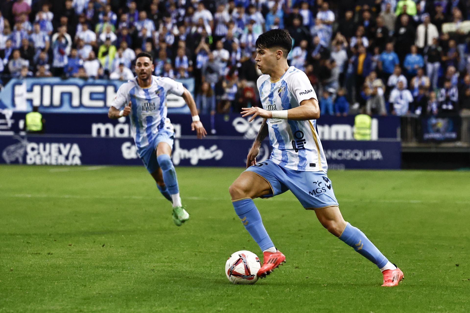 El Málaga - Racing, en imágenes