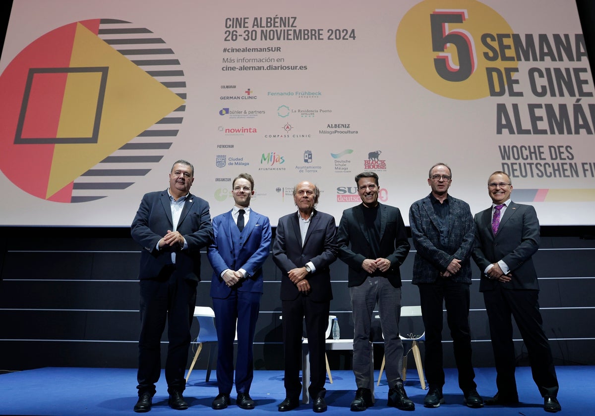 De izquierda a derecha, Mario Bravo, Martin Reichardt, Uwe Scheele, Óscar Medina, Georg Maas y Franko Stritt, en la inauguración de la quinta edición de la Semana de Cine Alemán.