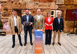 El trofeo, en Tarragona.