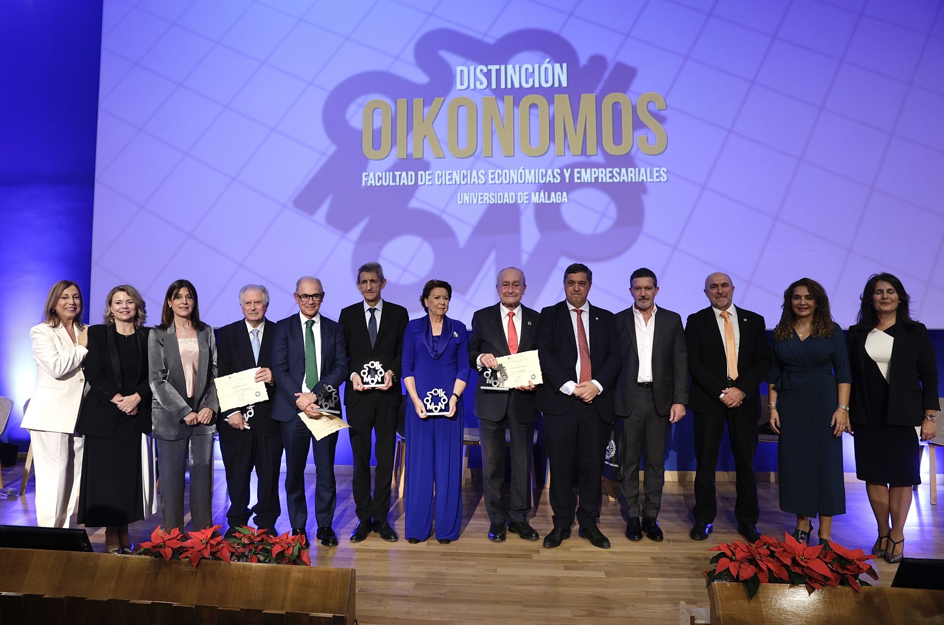 La entrega de la distinción Oikonomos de Económicas, en imágenes