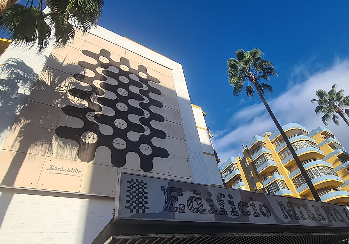 Mural 'Eriana', obra de Barbadillo, situado en el edificio Milano.