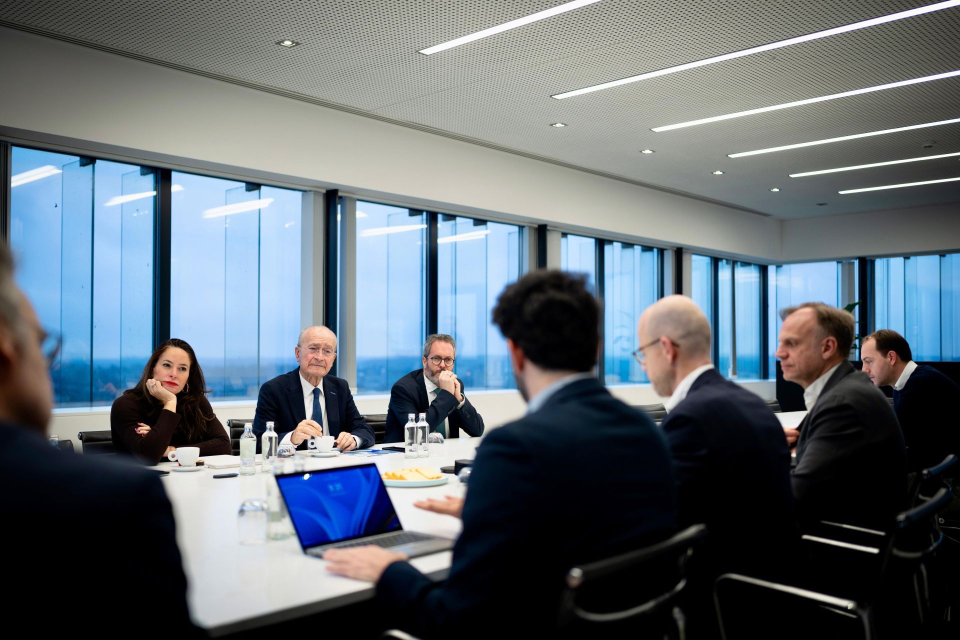 De la Torre, durante la reunión de este lunes.
