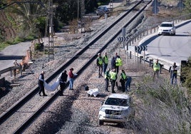 Efectivos desplazados al lugar del accidente.