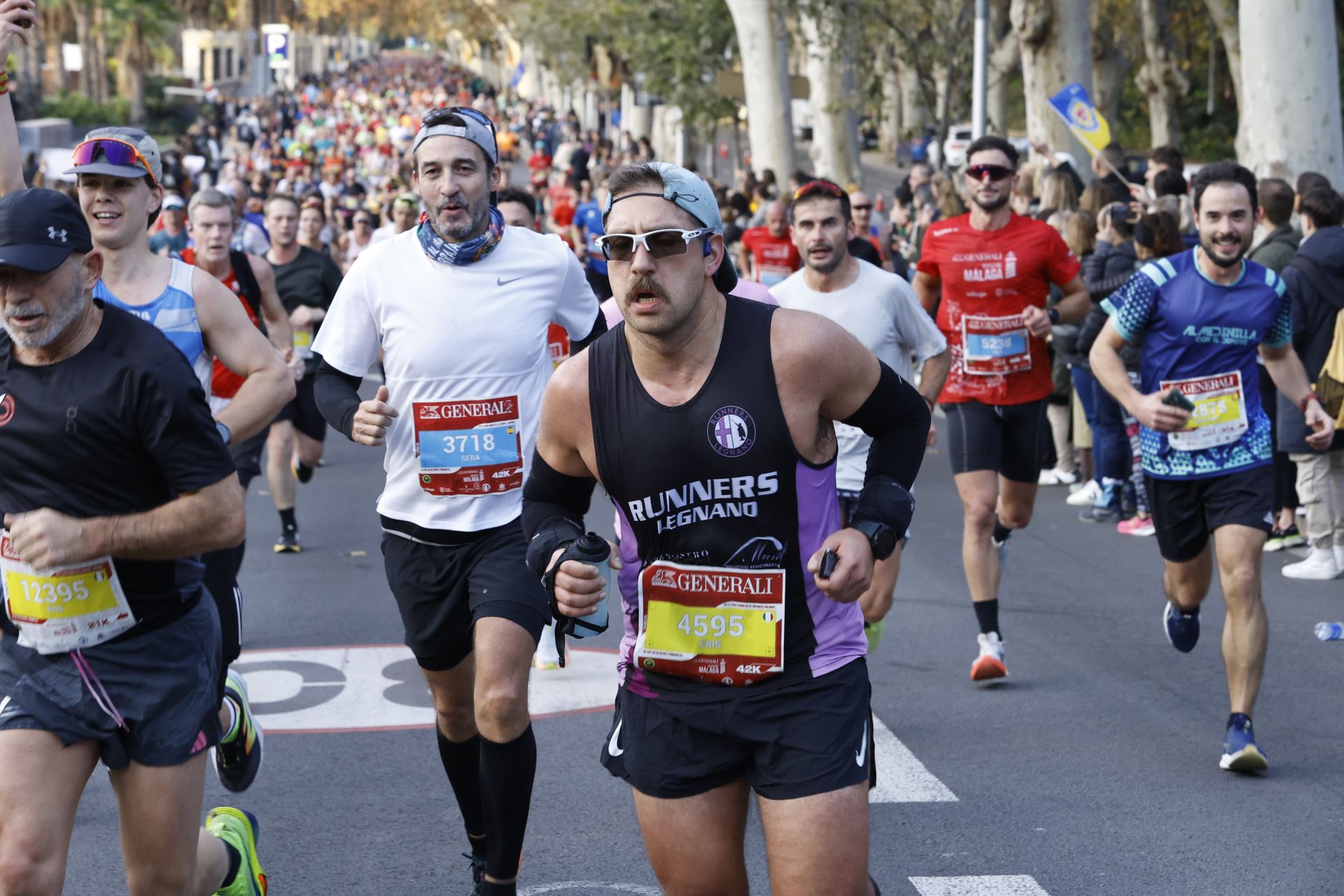 Las mejores imágenes del Generali Maratón de Málaga 2024