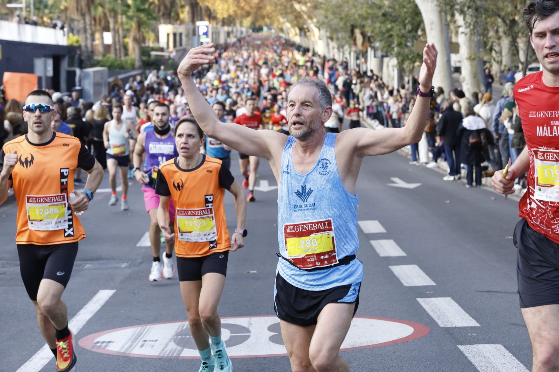 Las mejores imágenes del Generali Maratón de Málaga 2024