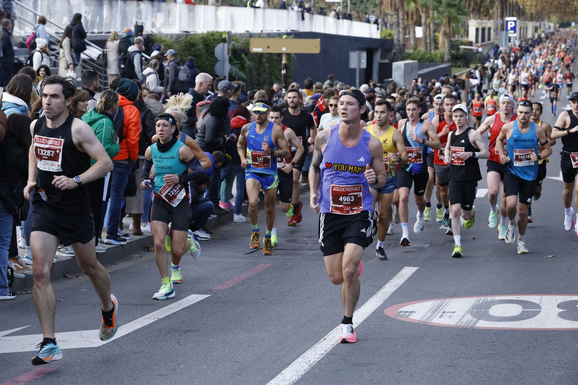 Las mejores imágenes del Generali Maratón de Málaga 2024