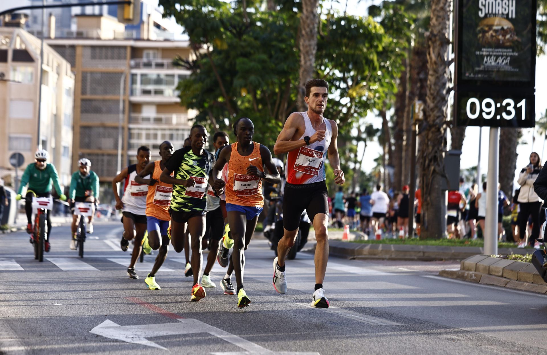 Las mejores imágenes del Generali Maratón de Málaga 2024