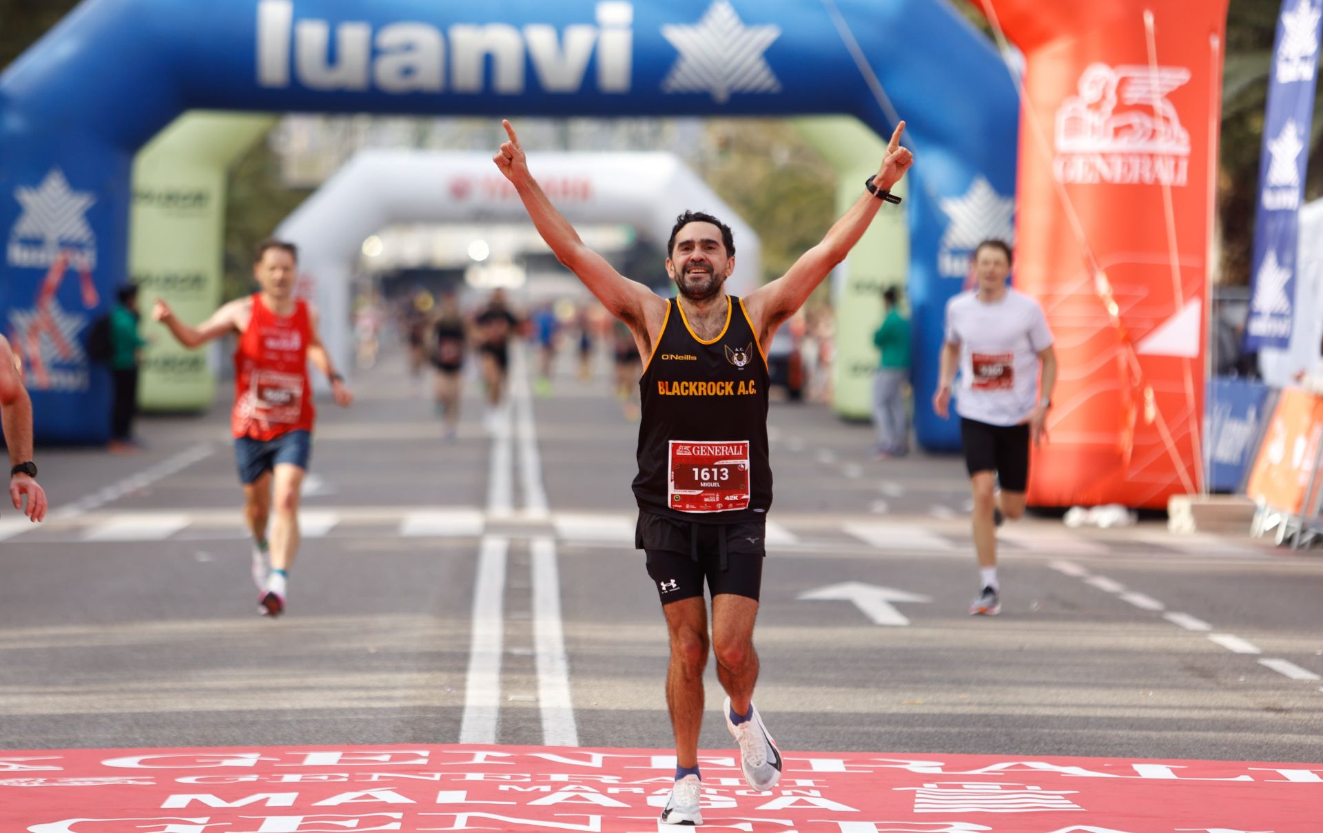 Las mejores imágenes del Generali Maratón de Málaga 2024