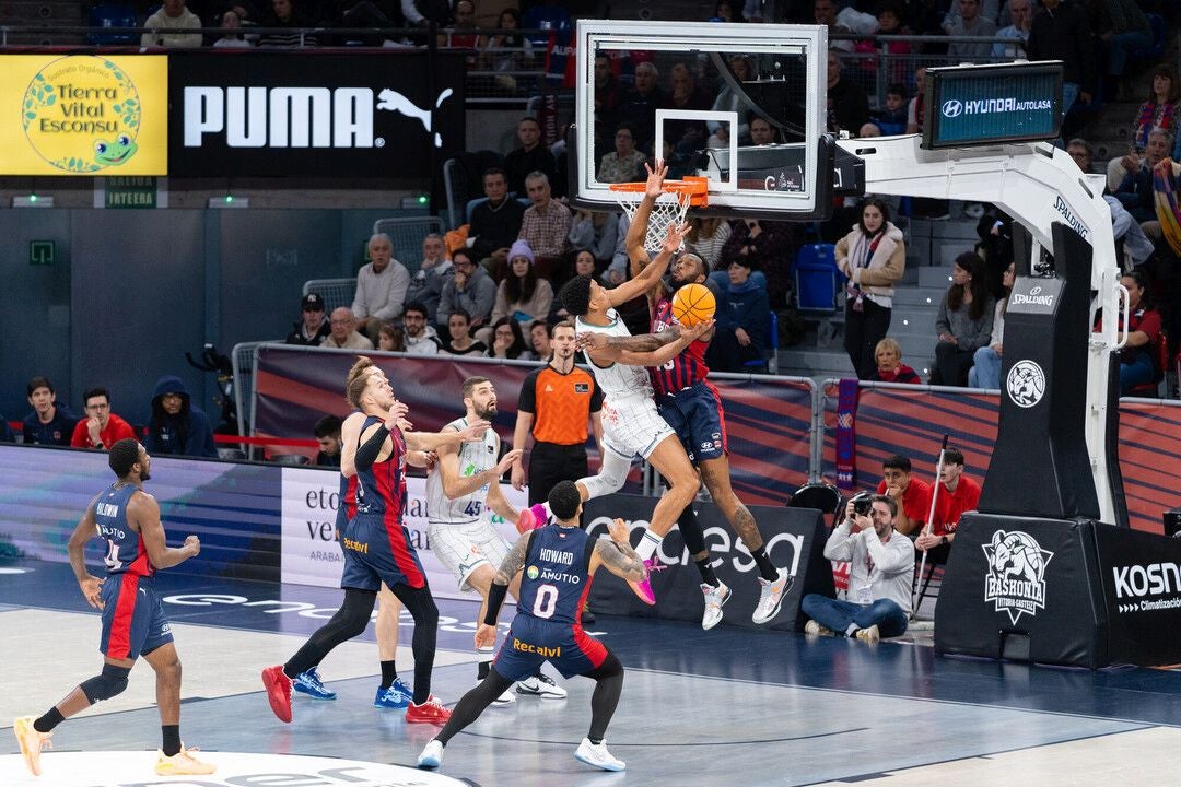 El Baskonia-Unicaja, en imágenes