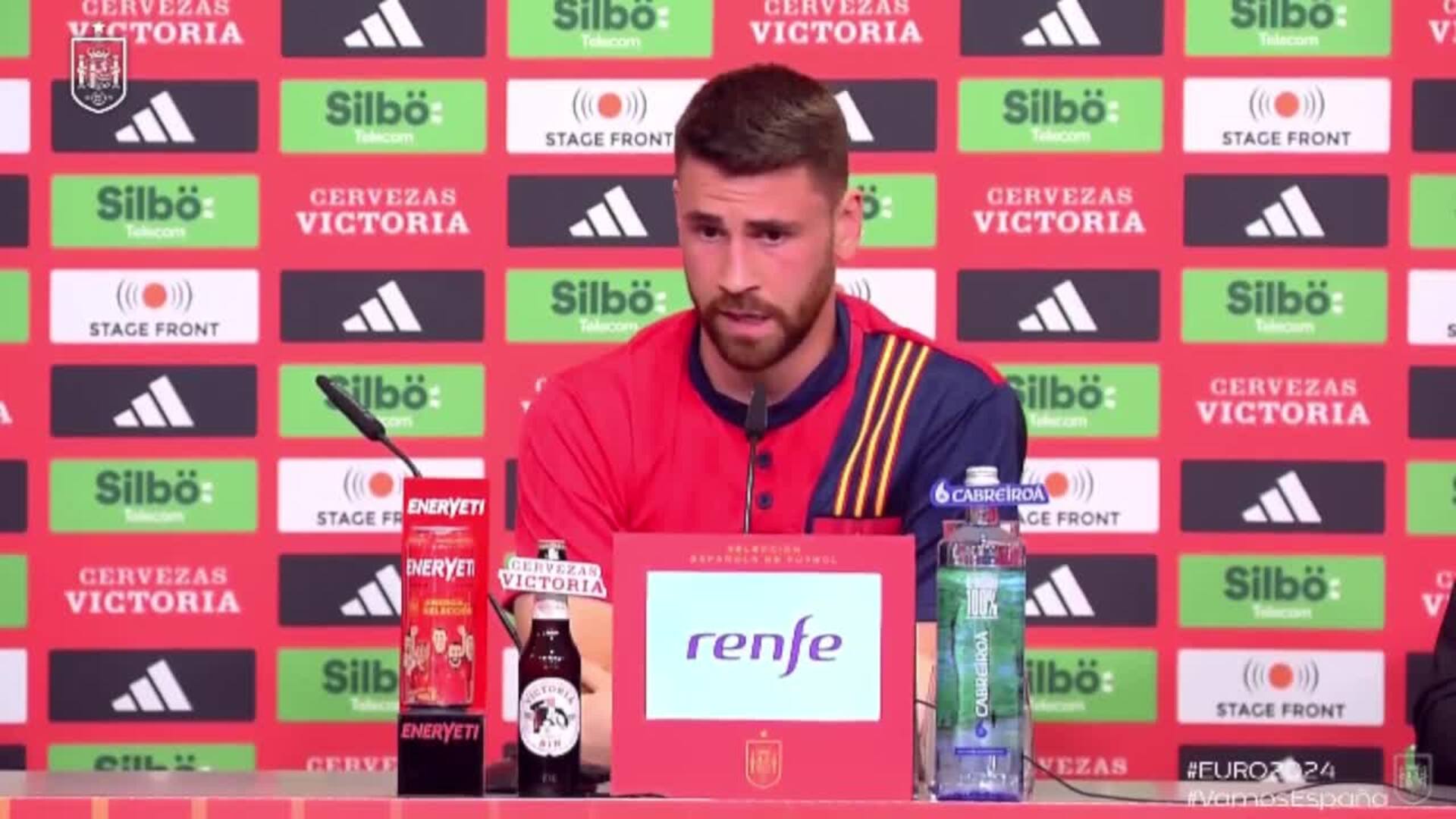 Unai Simón: "El portero tiene que ser fiable, pero también ser partícipe del juego"