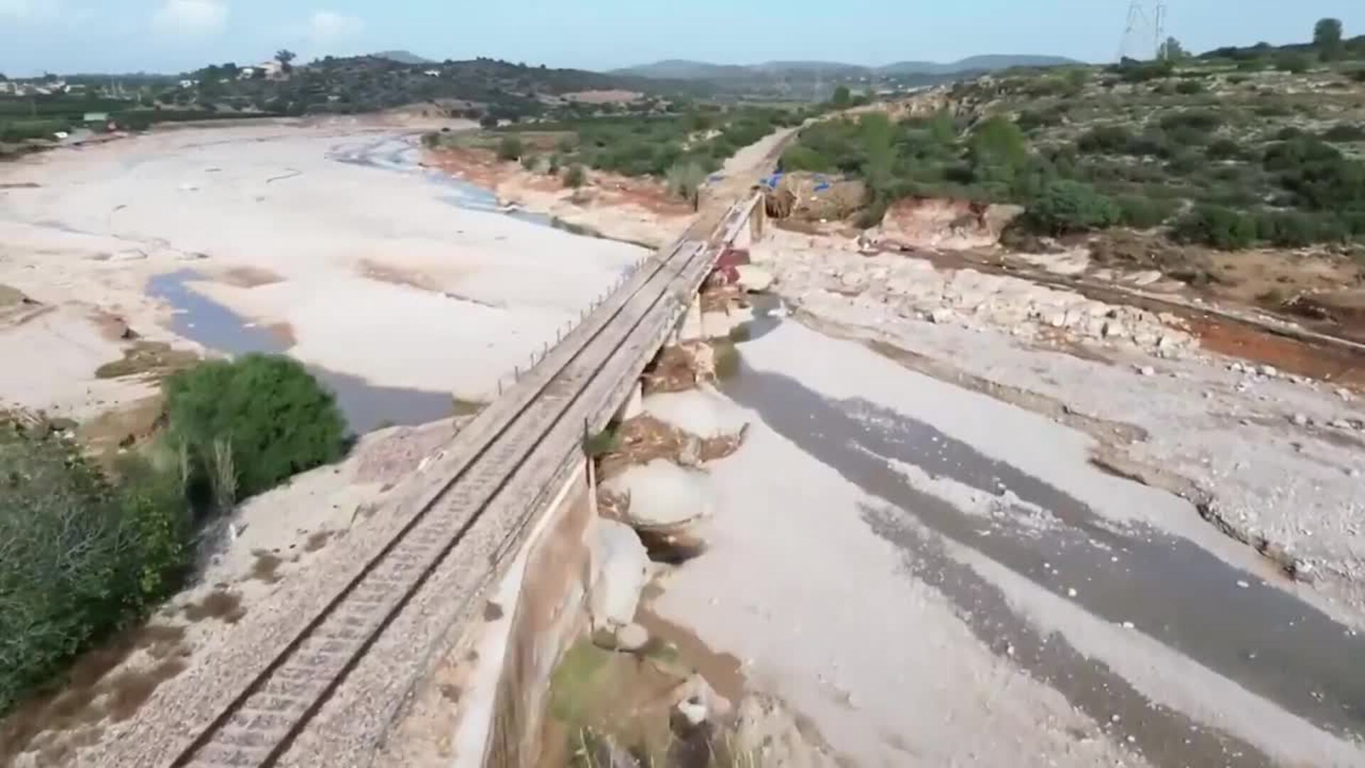 La reconstrucción de las infraestructuras afectadas por la DANA avanza