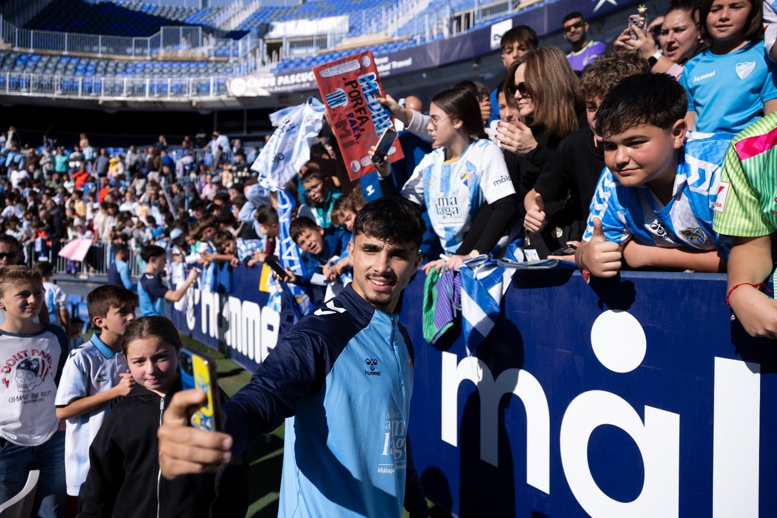 Entrenamiento a puertas abiertas del Málaga