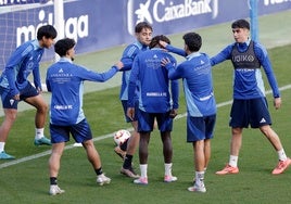 Entrenamiento del Marbella en La Rosaleda.