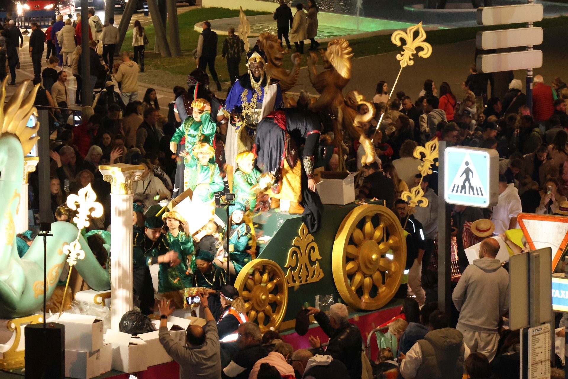 Cabalgata de Reyes en San Pedro Alcántara.