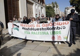 La manifestación propalestina en Málaga para clamar contra Israel reúne a casi un millar de personas