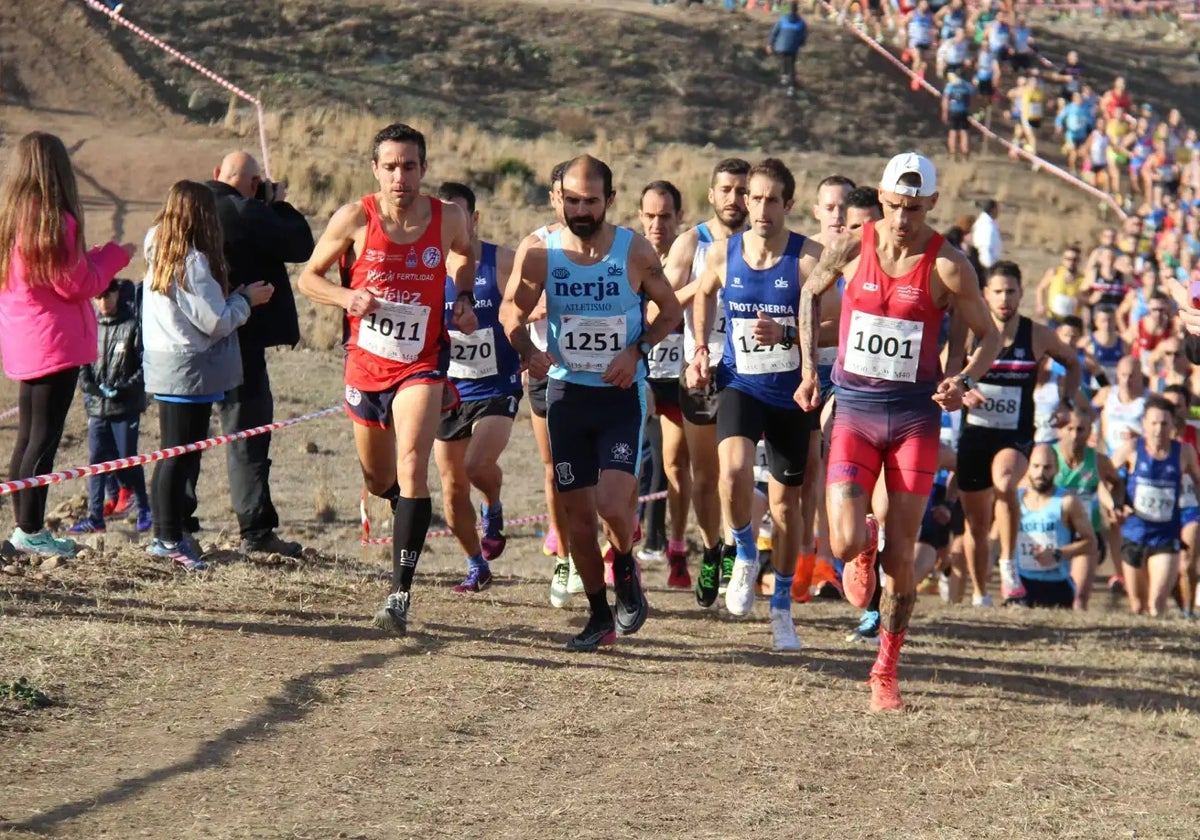 Participantes del Campeonato Andaluz de campo a través 2024, en Cártama.