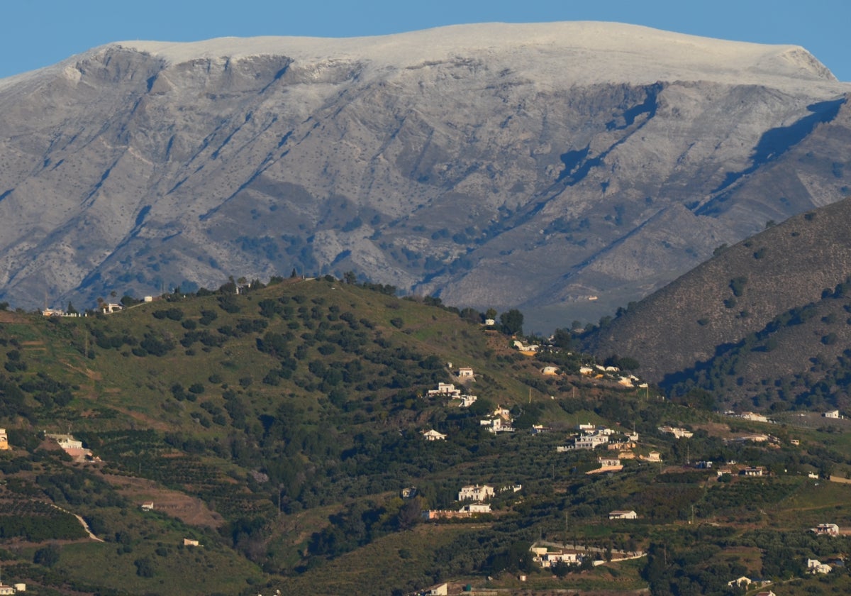 Imagen de La Maroma, este viernes captada desde Nerja.