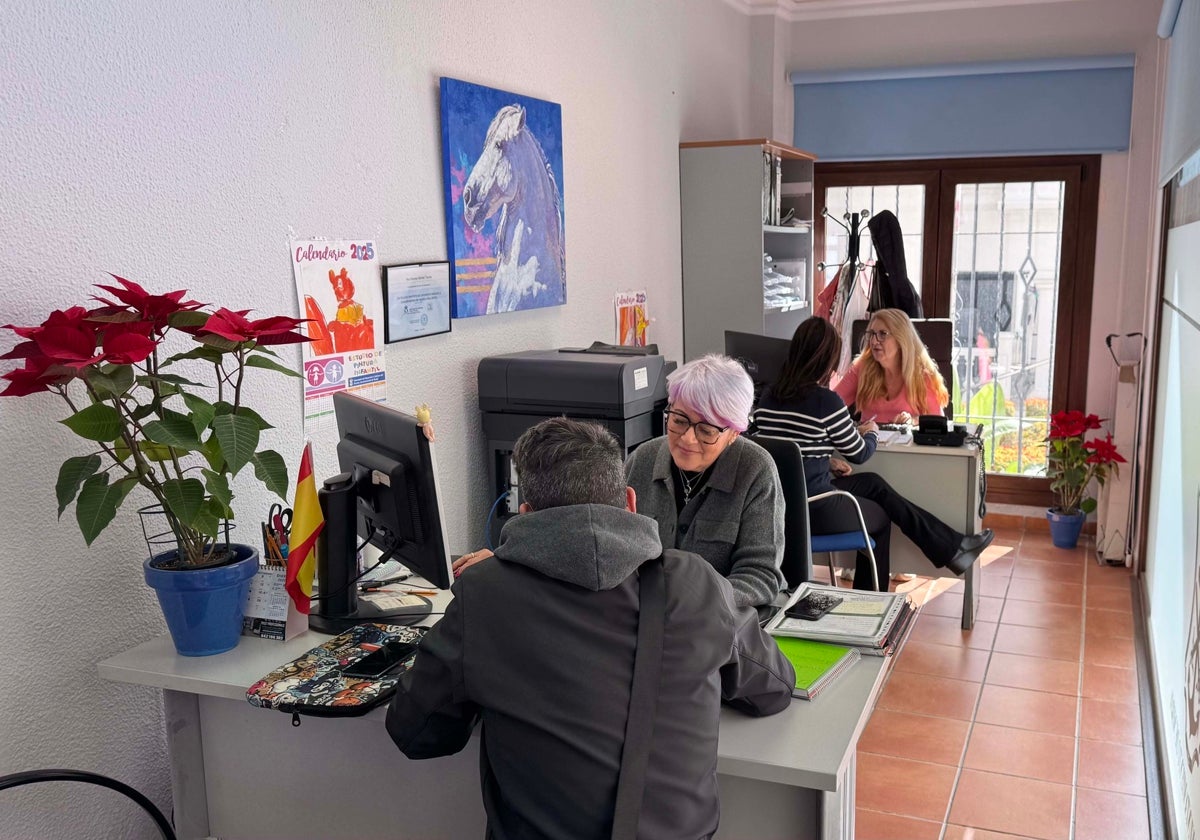 Imagen de las instalaciones de la Oficina Municipal de Atención al Ciudadano de Nerja.