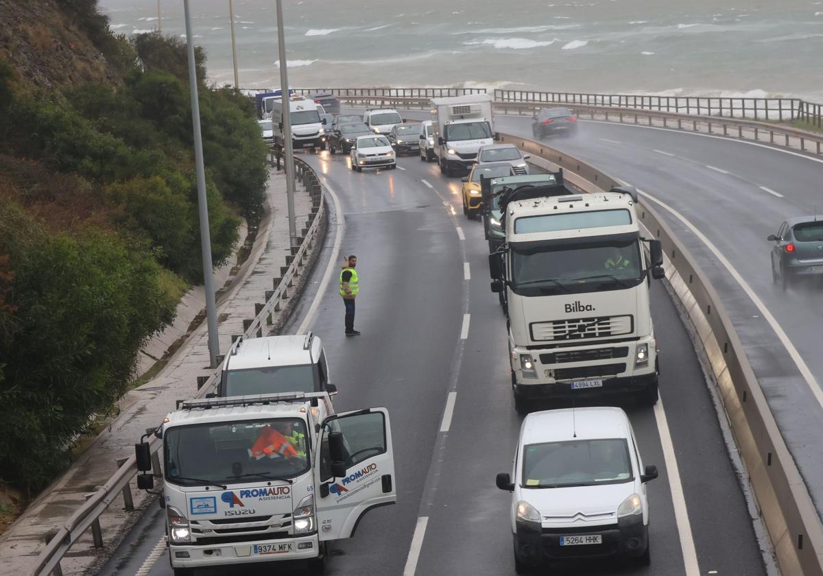 La lluvia deja más de un centenar de incidencias en la provincia de Málaga