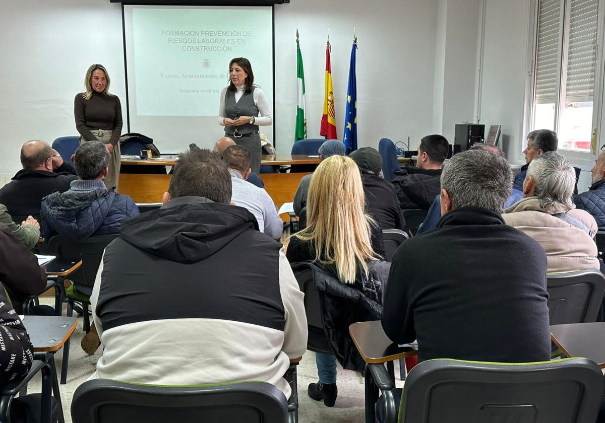 Fernández recibió a los participantes.