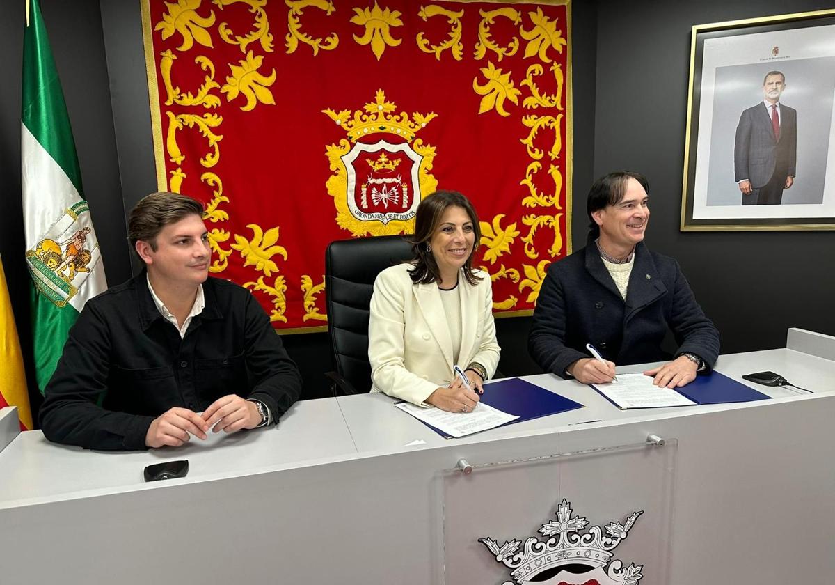 Jorge Fernández, María de la Paz Fernández y Antonio Luque.