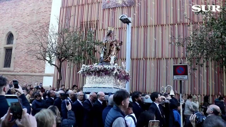 La Patrona de Málaga inunda de fervor La Malagueta