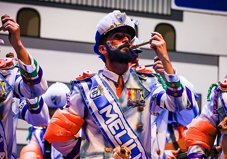 La murga de los Emeterios durante su actuación el año pasado.