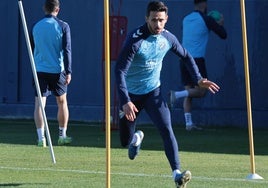 Nelson, durante un entrenamiento del Málaga en el mes de enero.