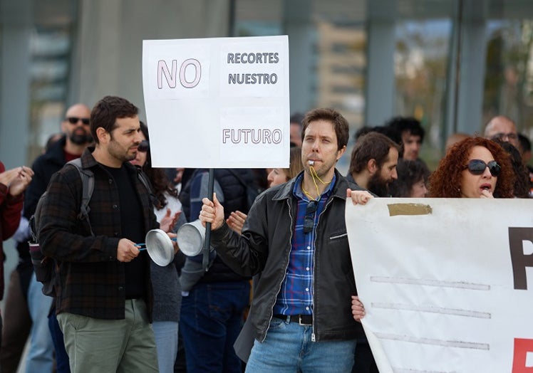 Imagen de la protesta, en el rectorado de la UMA.