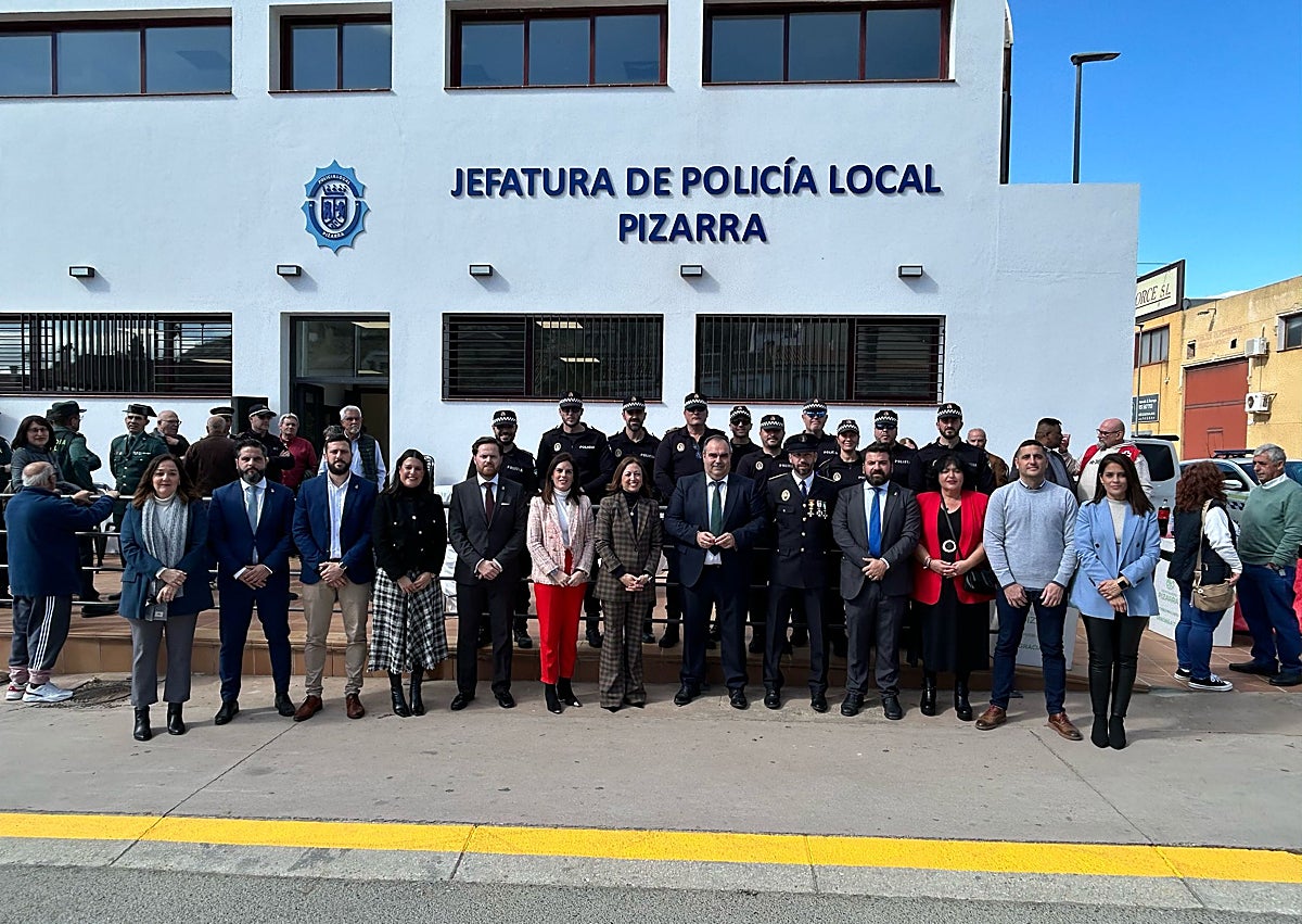 Imagen secundaria 1 - La nueva Jefatura de la Policía Local de Pizarra abre sus puertas con una docena de agentes