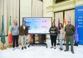 Churriana celebra el Día de Andalucía con una marcha en bicicleta, actuaciones y fiesta de Carnaval