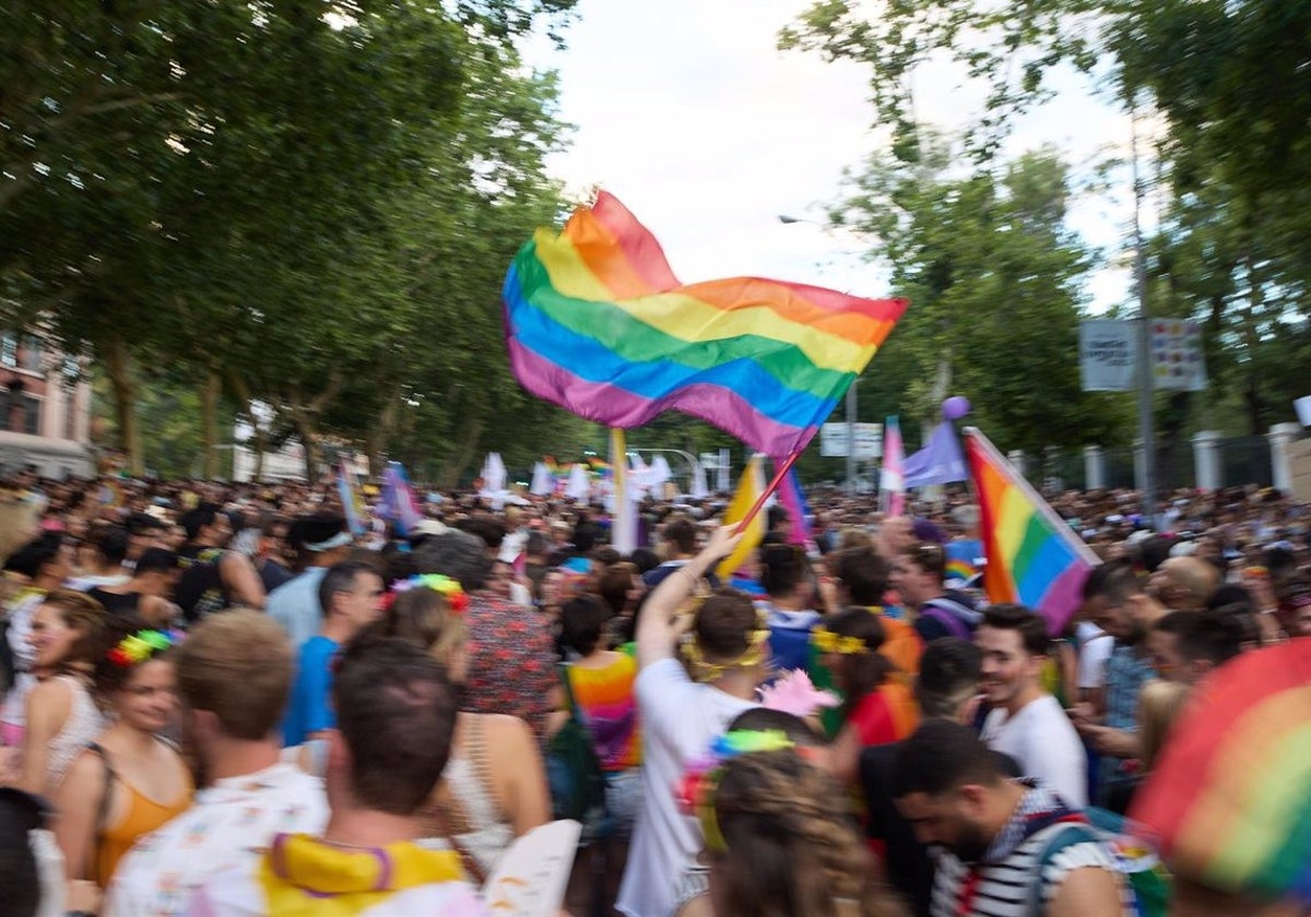 Planes LGTBI para este fin de semana en Andalucía: Benalmádena celebra su Gala Drag Queen 2025