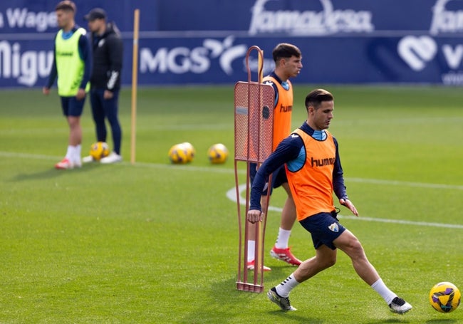 Luismi, que se prevé que pueda volver a la convocatoria tras su lesión, en un entrenamiento reciente.