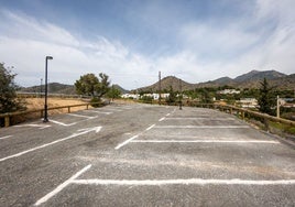 Imagen del nuevo recinto de aparcamientos situado a la entrada de Maro desde Nerja.