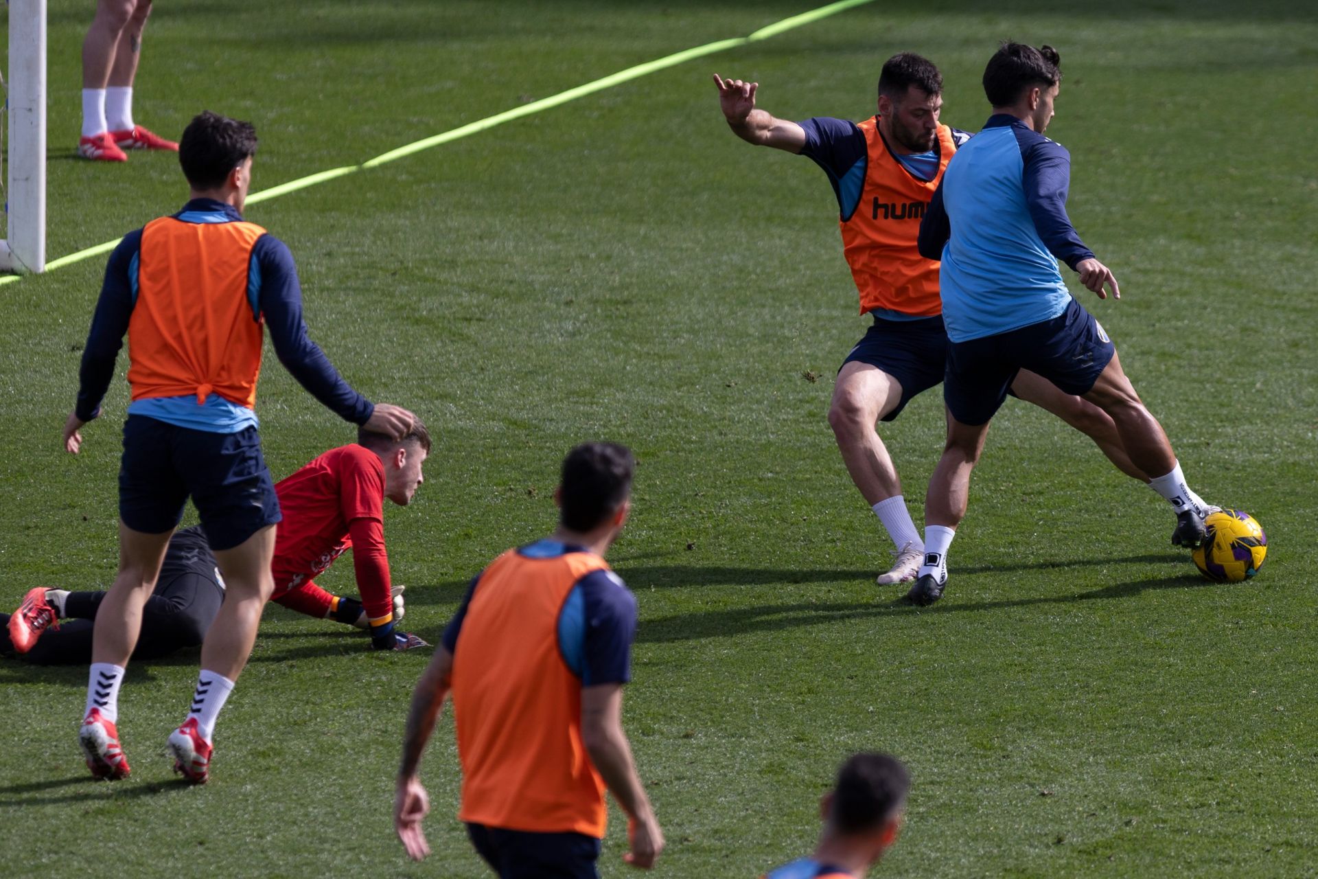 El entrenamiento del Málaga de puertas abiertas, en imágenes