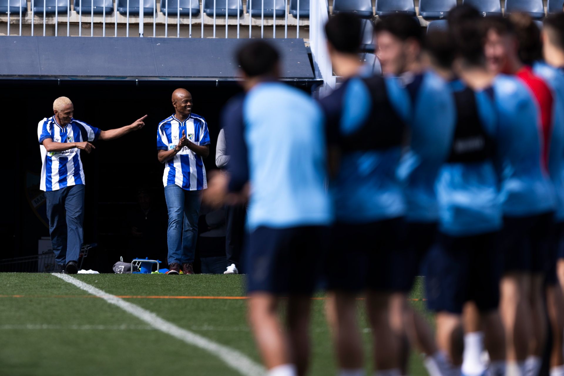 El entrenamiento del Málaga de puertas abiertas, en imágenes