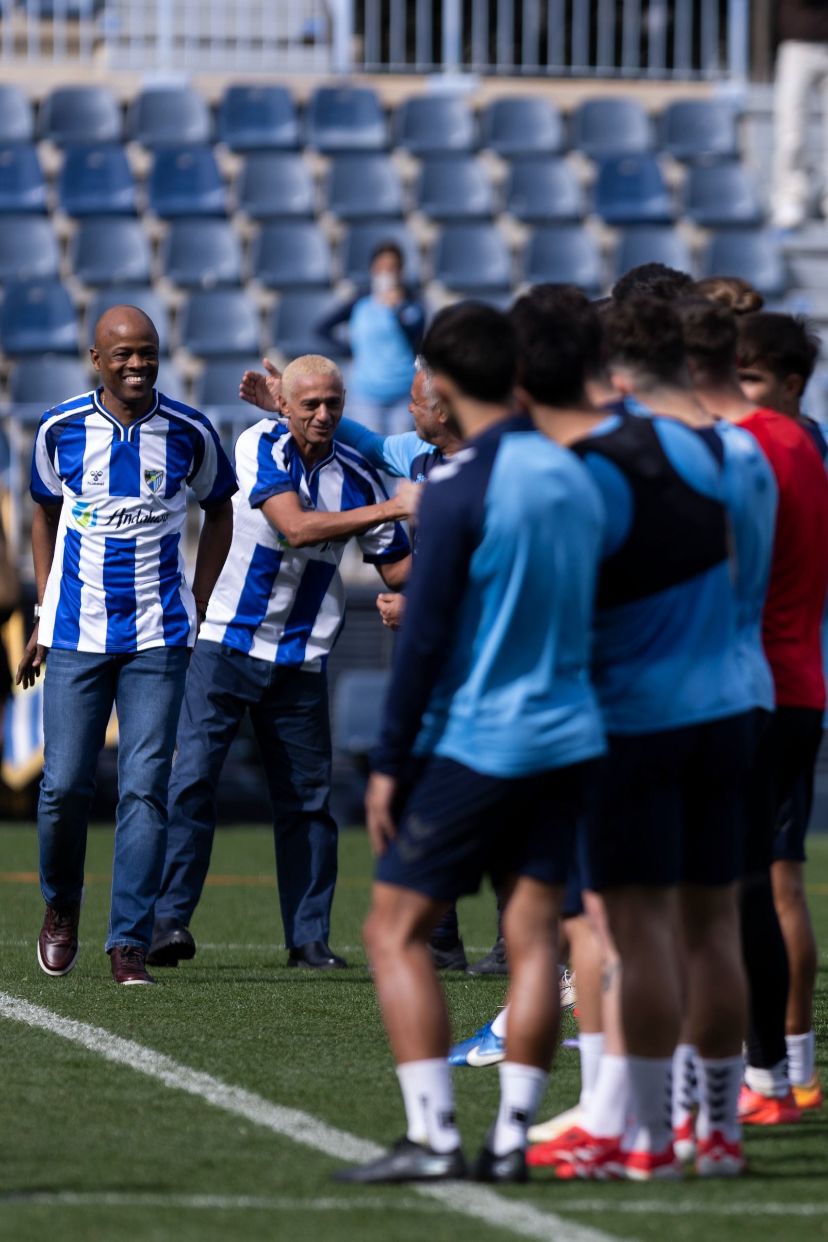 El entrenamiento del Málaga de puertas abiertas, en imágenes