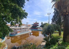 Vista de la icónica pagoda china de Tivoli.