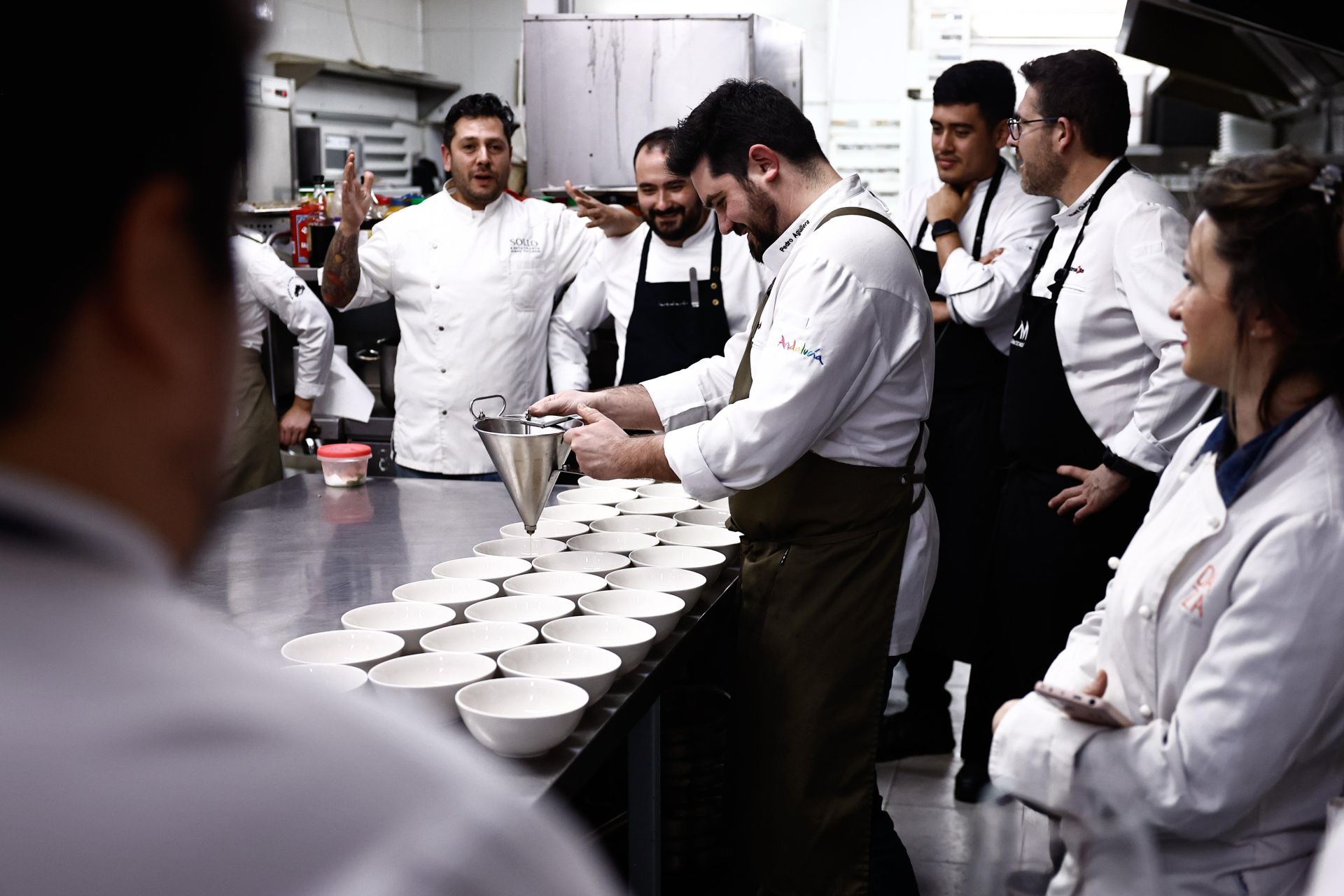 Cena de estrellas Michelin en el Festival Raíces en Málaga