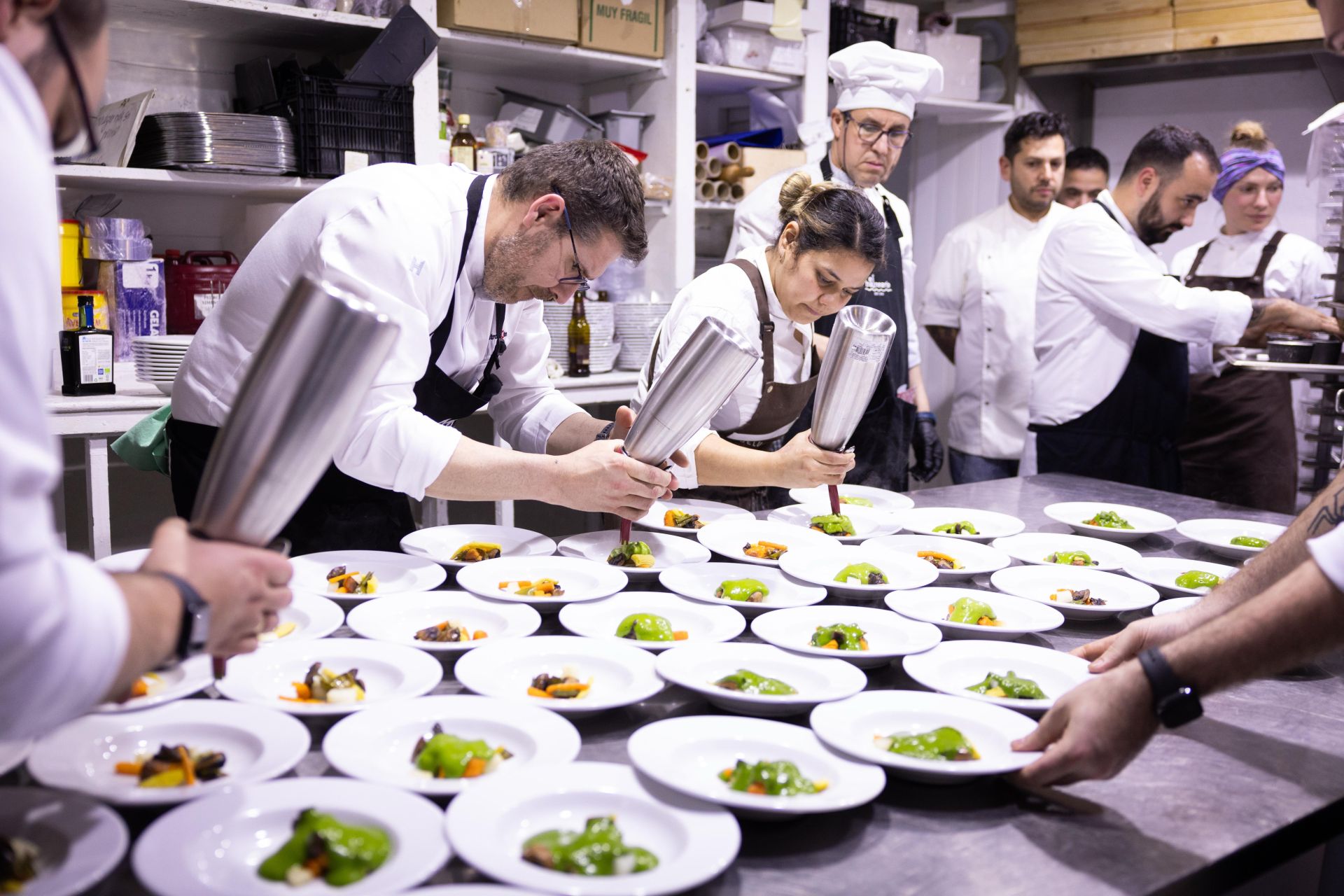 Cena de estrellas Michelin en el Festival Raíces en Málaga