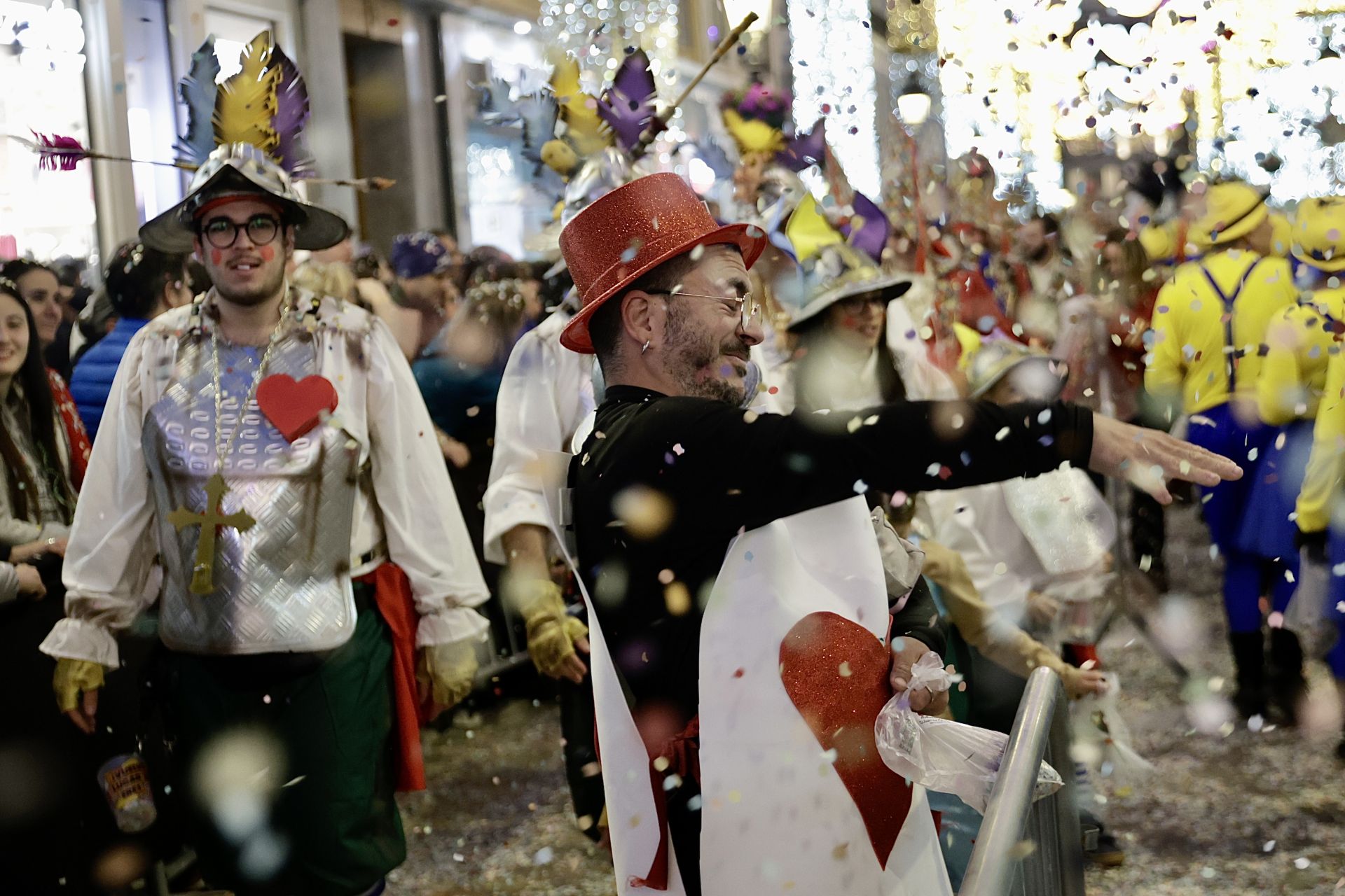 El Carnaval de Málaga sale a la calle: disfraces y la Batalla de las Flores