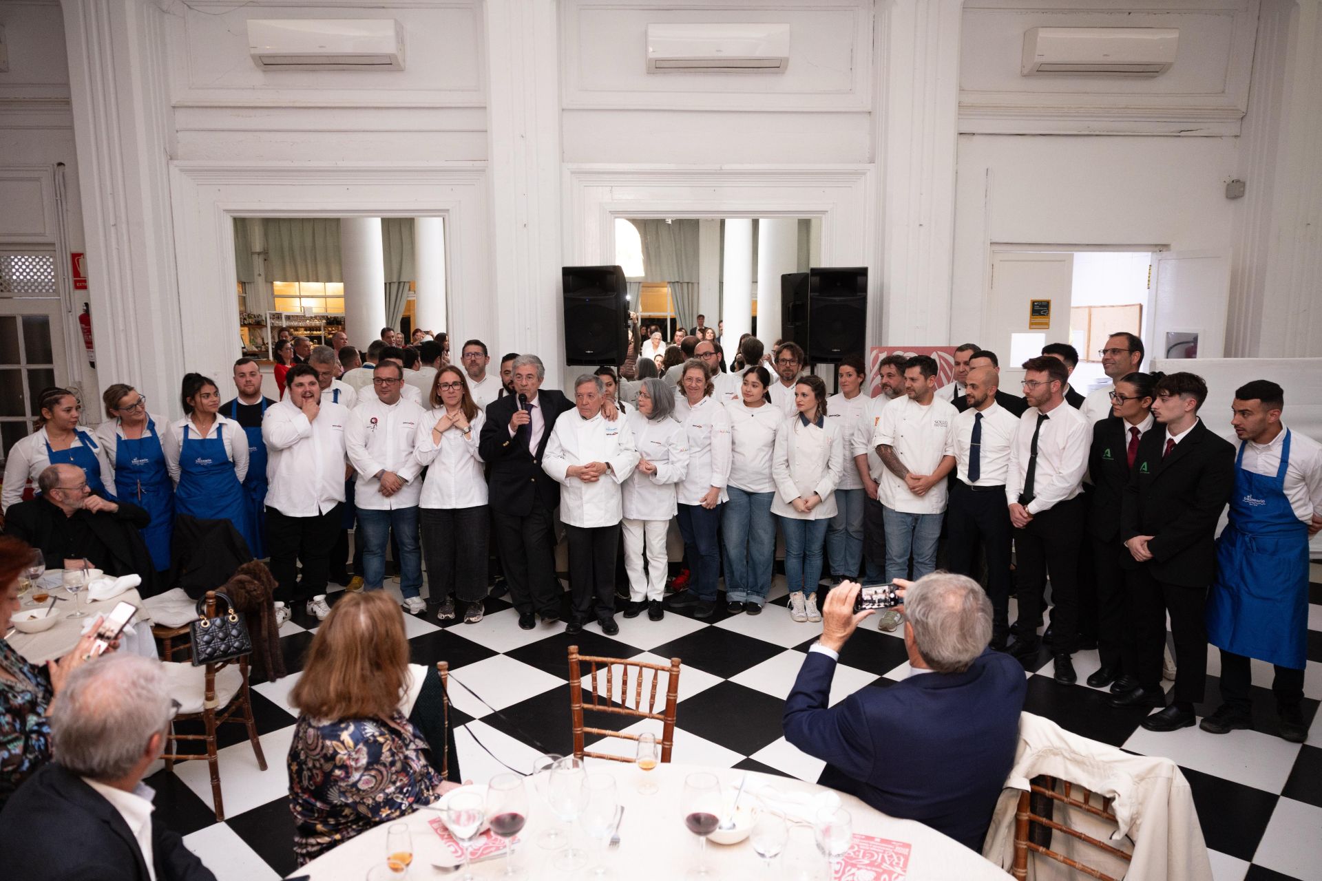 Cena de estrellas Michelin en el Festival Raíces en Málaga