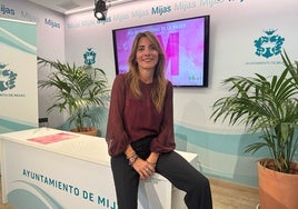 La alcaldesa de Mijas presenta la programación.