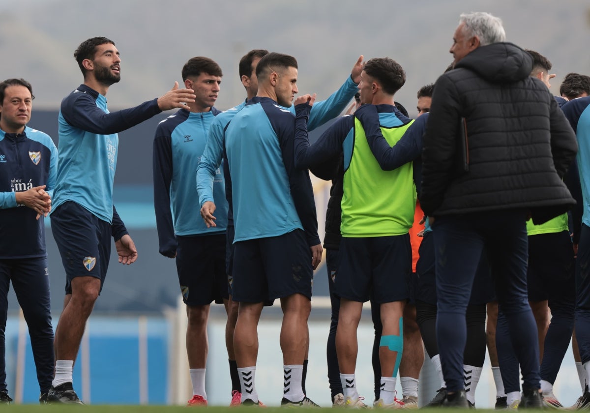 Galilea se dirige a Pellicer, en el entrenamiento de este lunes.