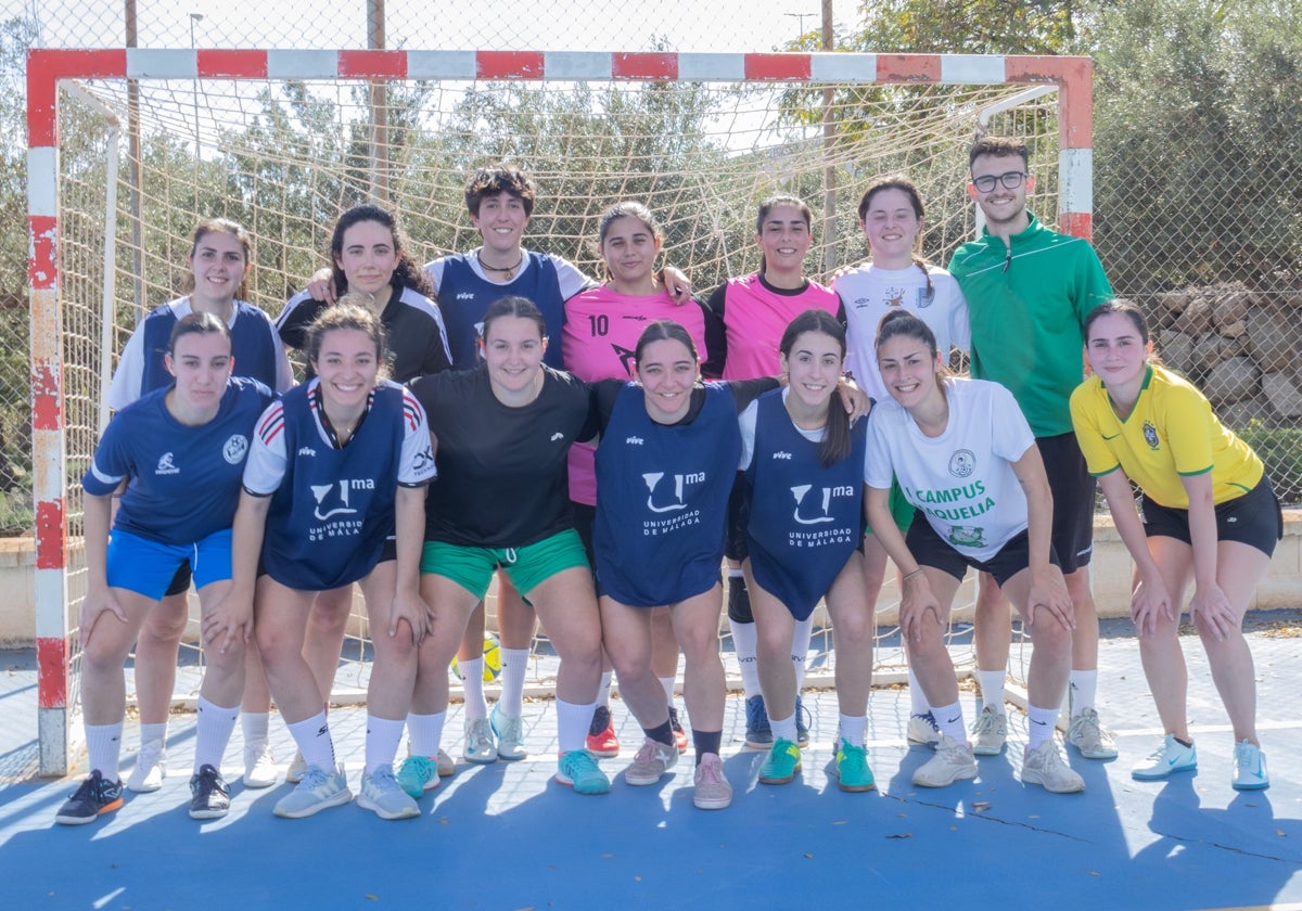 Equipo de fútbol sala femenino de la UMA para el CAU.