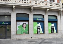 Unicaja traslada las principales líneas de su plan estratégico 2025-2027 a la red de negocio